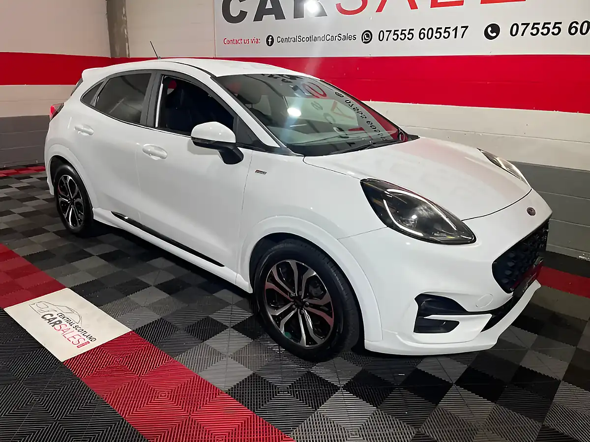 Used 2020 Ford Puma ST-Line White - Front View