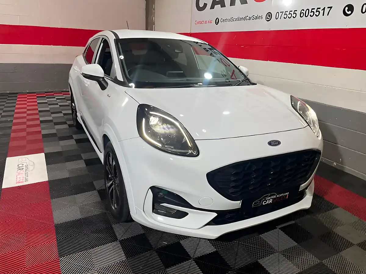 Used 2020 Ford Puma ST-Line White - Interior and Exterior details 5