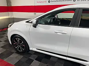 Used 2020 Ford Puma ST-Line White - Interior and Exterior details 8