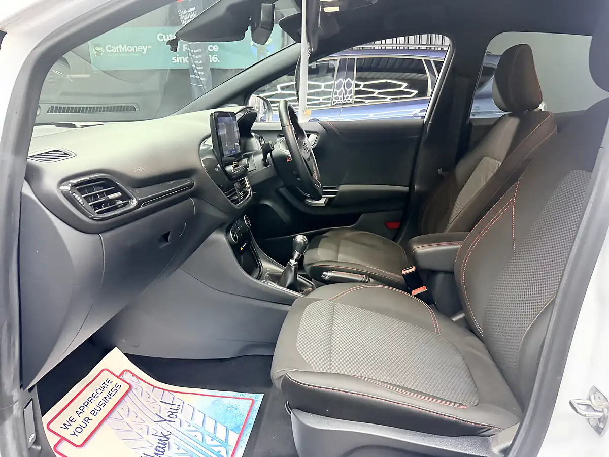 Used 2020 Ford Puma ST-Line White - Interior and Exterior details 10