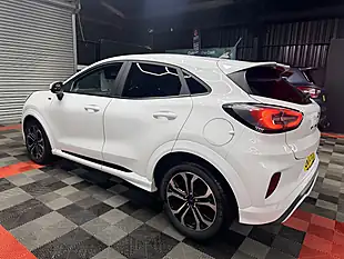 Used 2020 Ford Puma ST-Line White - Interior and Exterior details 5