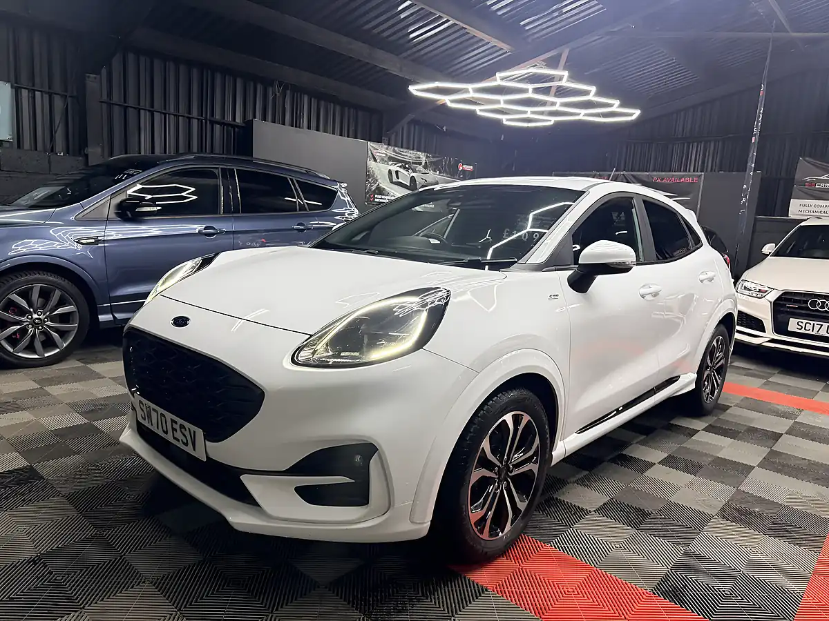 Used 2020 Ford Puma ST-Line White - Interior and Exterior details 6