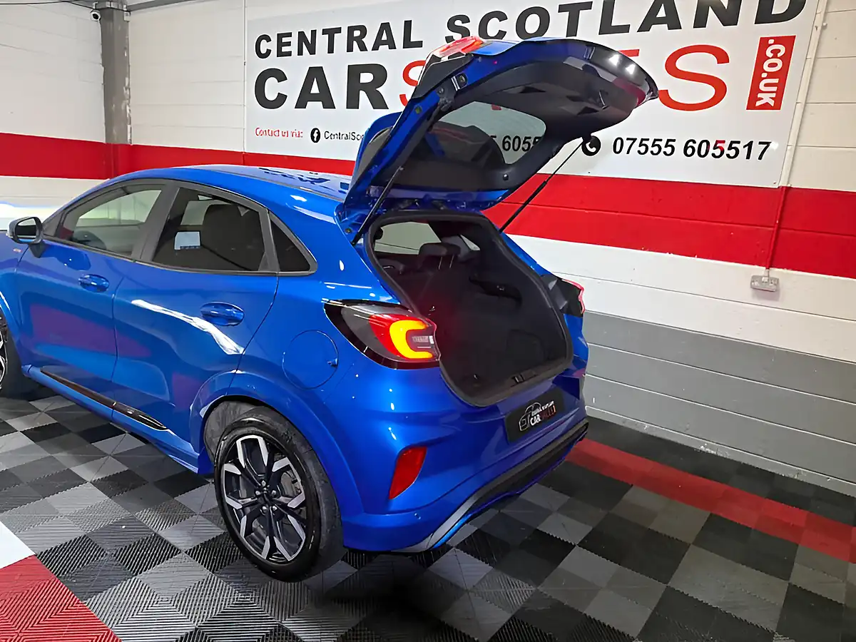 Used 2020 Ford Puma ST-Line X Blue - Interior and Exterior details 9