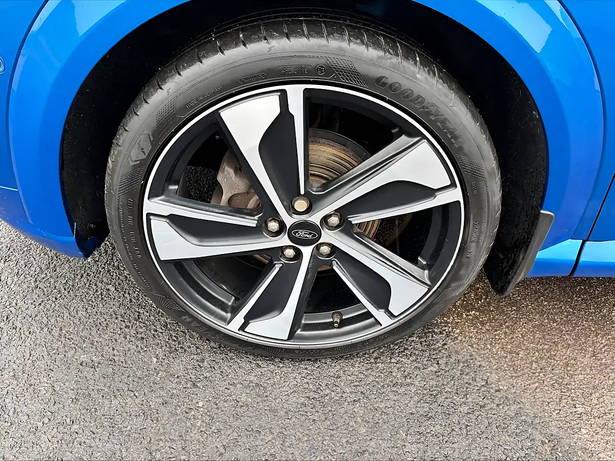 Used 2020 Ford Puma ST-Line X Blue - Interior and Exterior details 15