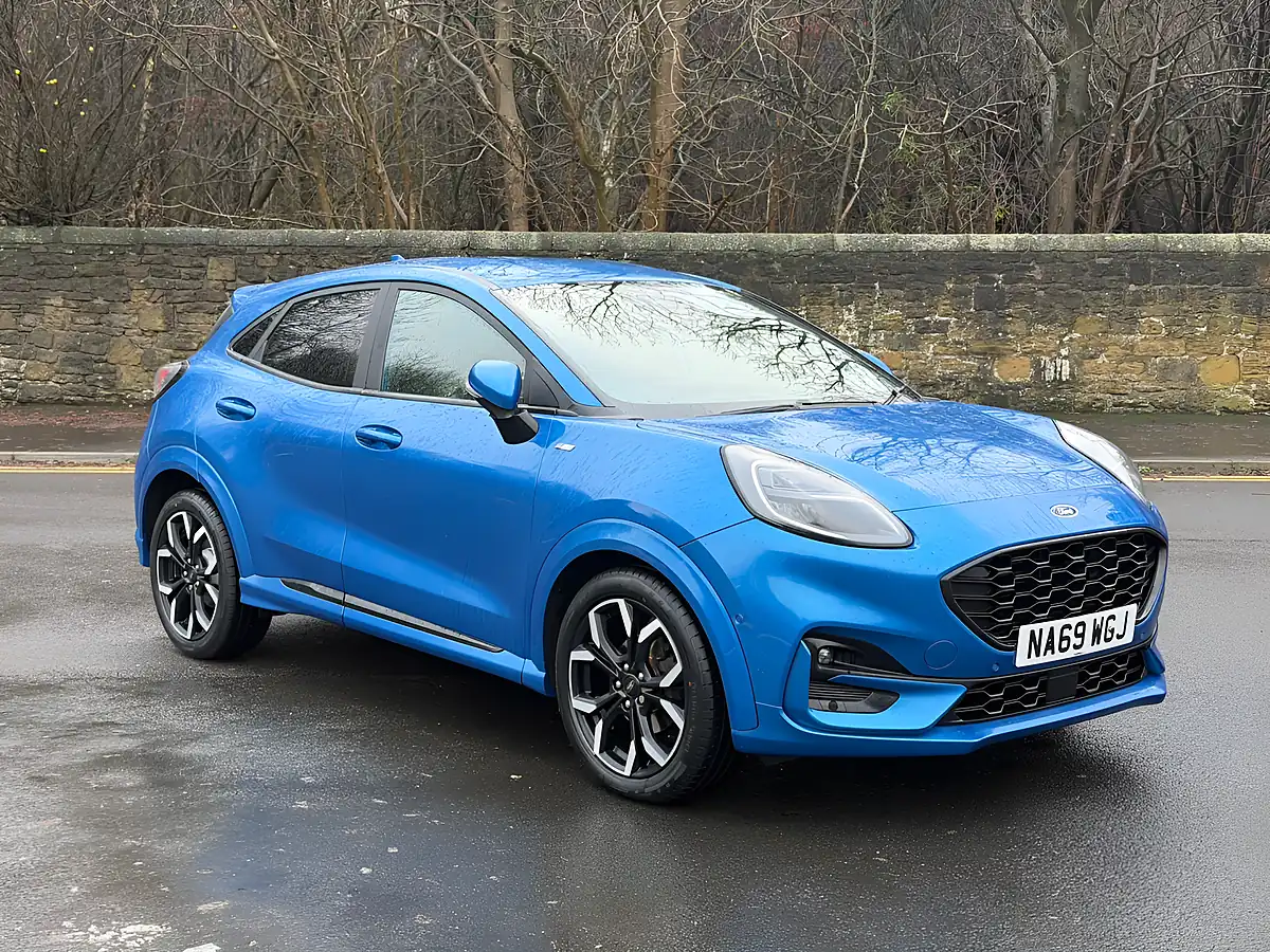 Used 2020 Ford Puma ST-Line X First Edition Blue - Interior and Exterior details 5