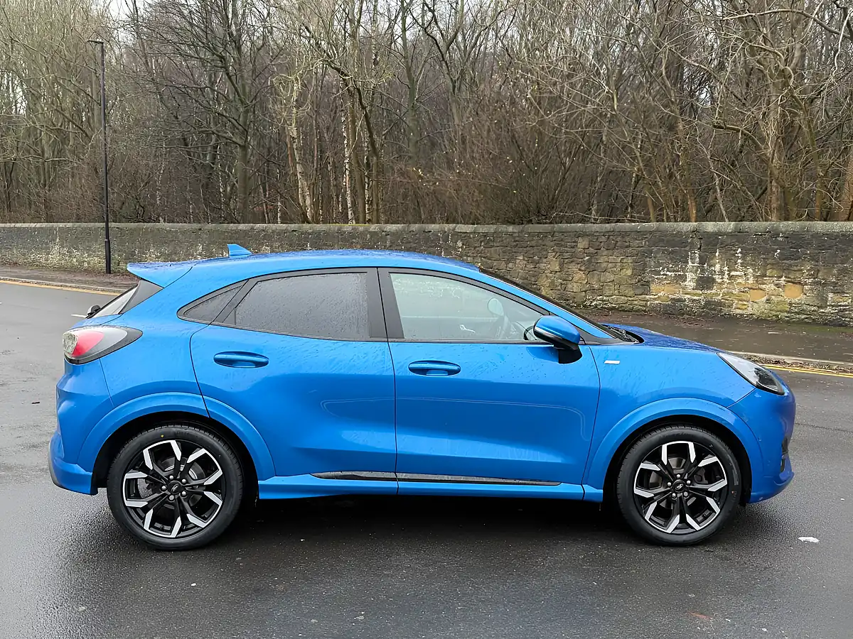 Used 2020 Ford Puma ST-Line X First Edition Blue - Interior and Exterior details 7