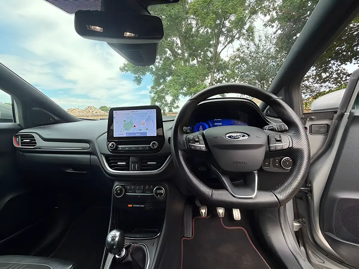 Used 2020 Ford Puma ST-Line X First Edition Silver - Interior and Exterior details 17