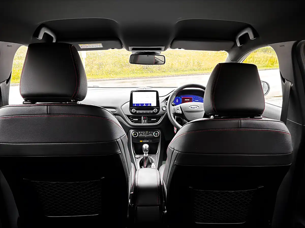 Used 2020 Ford Puma ST-Line X Silver - Interior and Exterior details 14