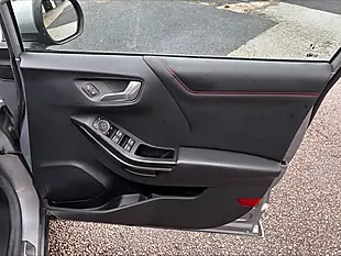 Used 2020 Ford Puma ST-Line X Silver - Interior and Exterior details 17