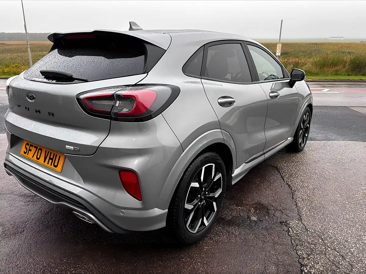 Used 2020 Ford Puma ST-Line X Silver - Interior and Exterior details 3