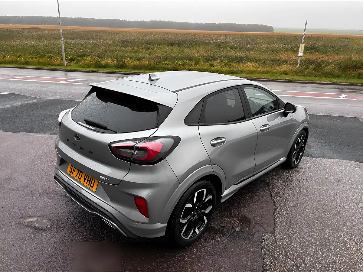 Used 2020 Ford Puma ST-Line X Silver - Interior and Exterior details 4