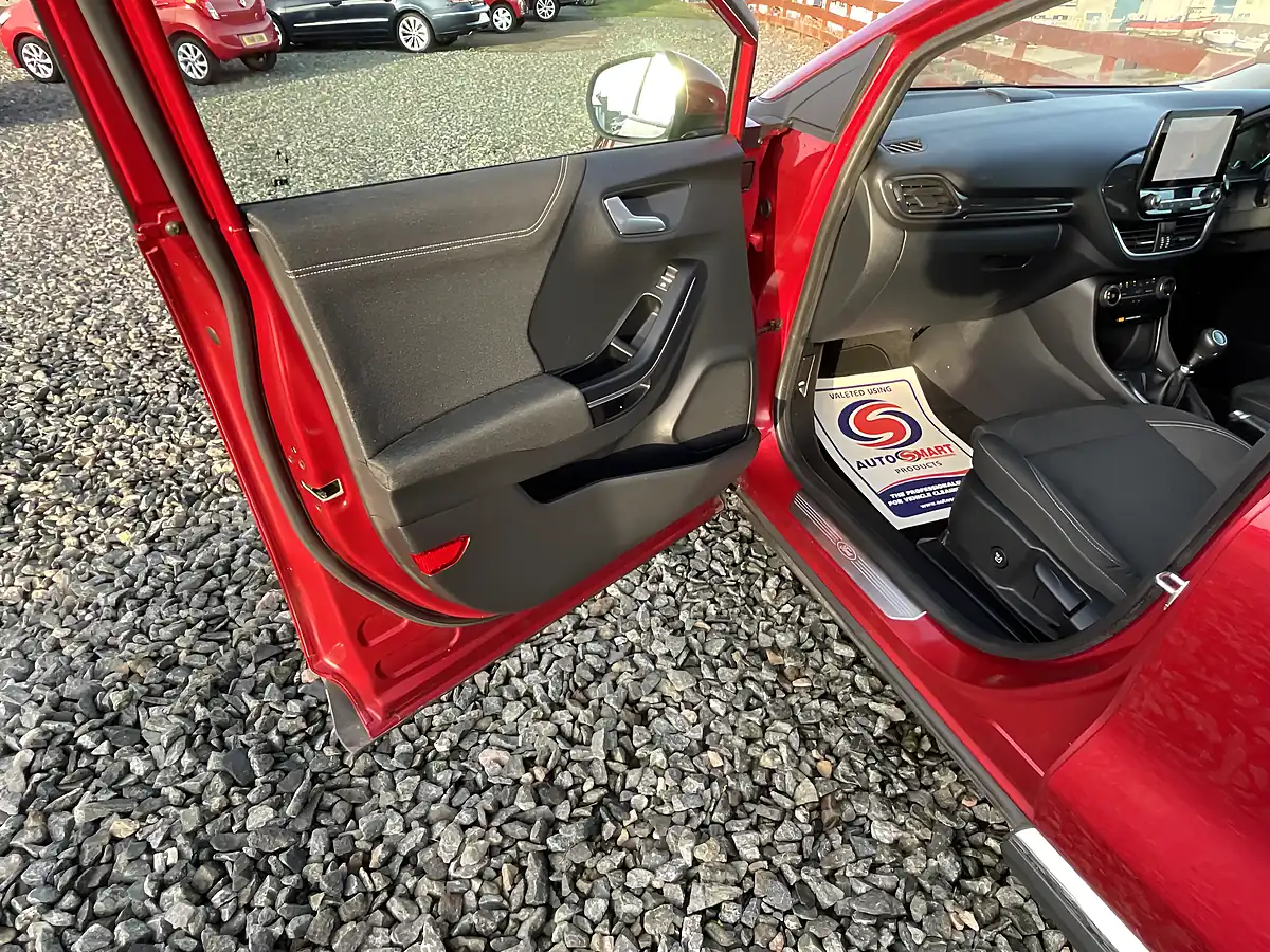 Used 2020 Ford Puma Titanium Red - Interior and Exterior details 13