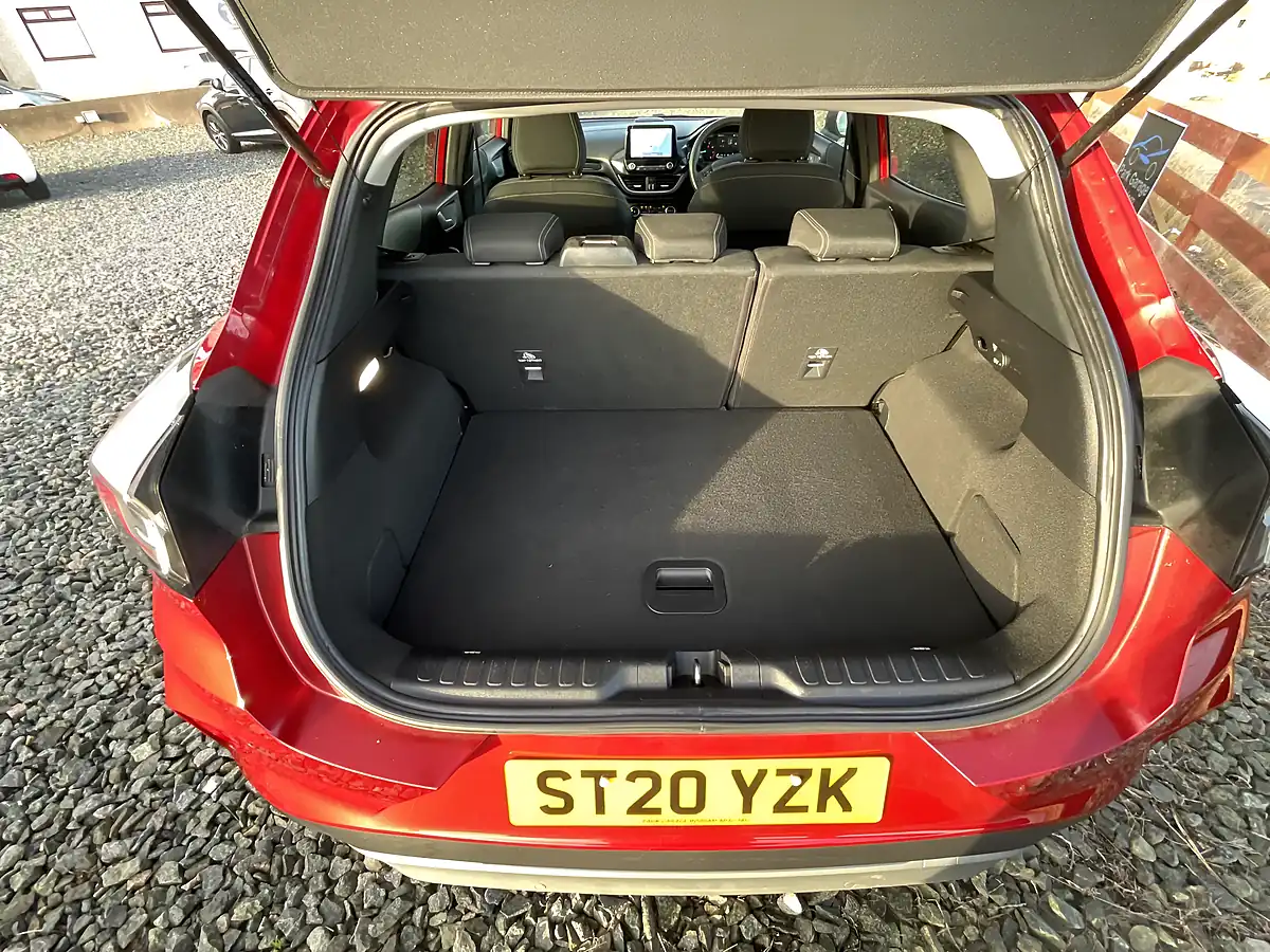 Used 2020 Ford Puma Titanium Red - Interior and Exterior details 16