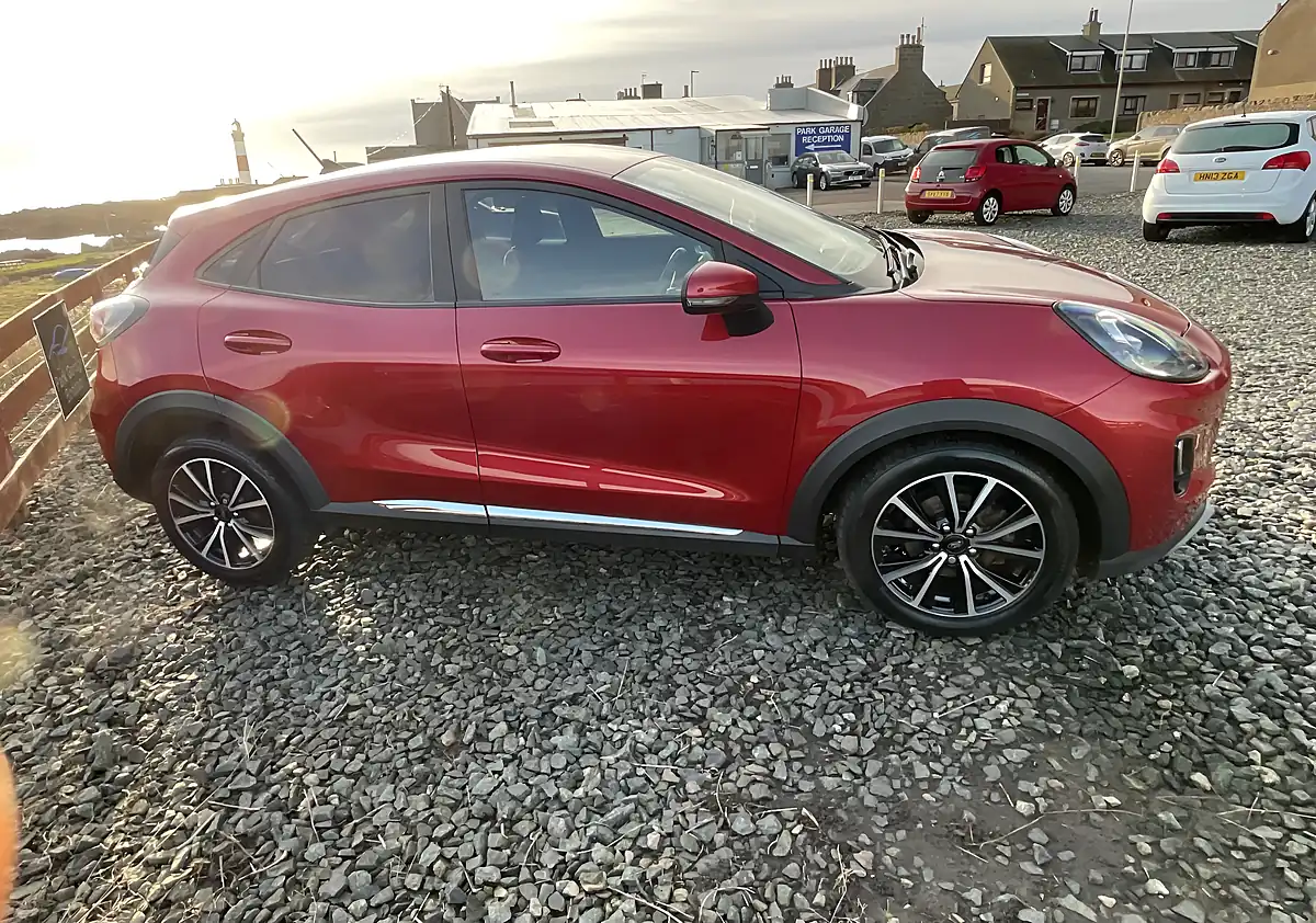 Used 2020 Ford Puma Titanium Red - Interior and Exterior details 4
