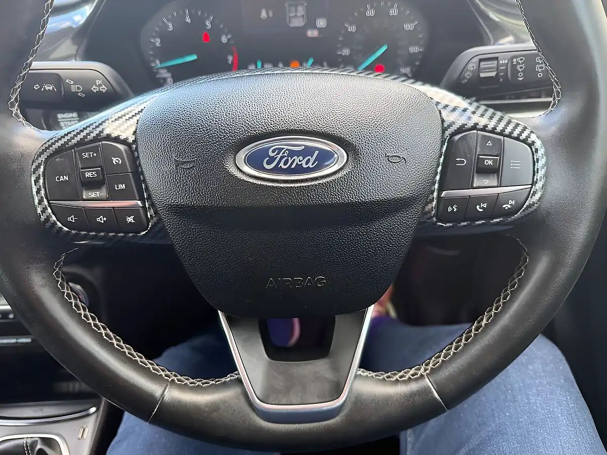 Used 2020 Ford Puma Titanium White - Interior and Exterior details 14