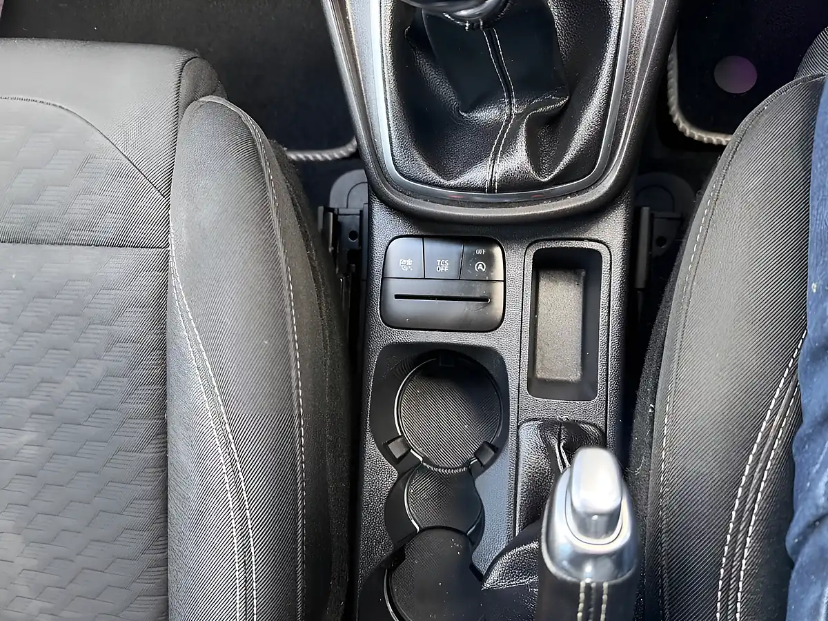 Used 2020 Ford Puma Titanium White - Interior and Exterior details 17