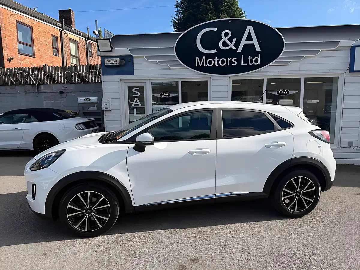 Used 2020 Ford Puma Titanium White - Interior and Exterior details 4