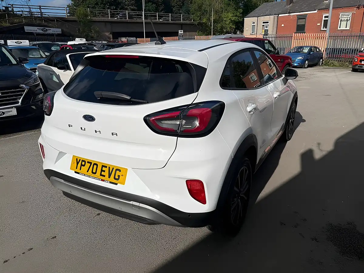 Used 2020 Ford Puma Titanium White - Interior and Exterior details 8
