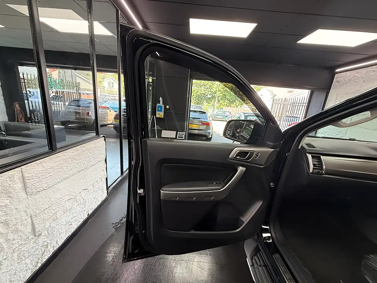 Used 2020 Ford Ranger Limited Black - Interior and Exterior details 10