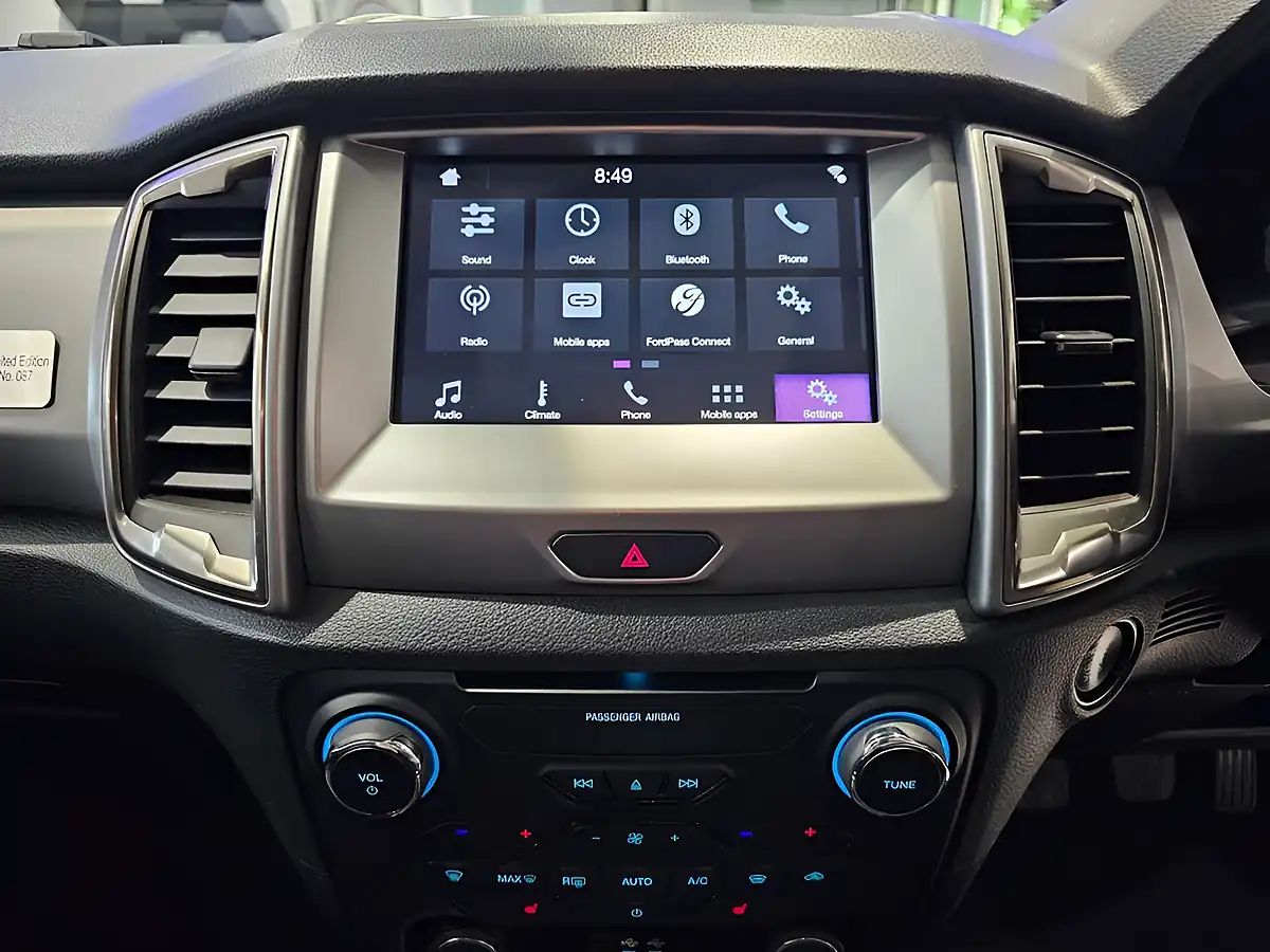 Used 2020 Ford Ranger Limited Black - Interior and Exterior details 11