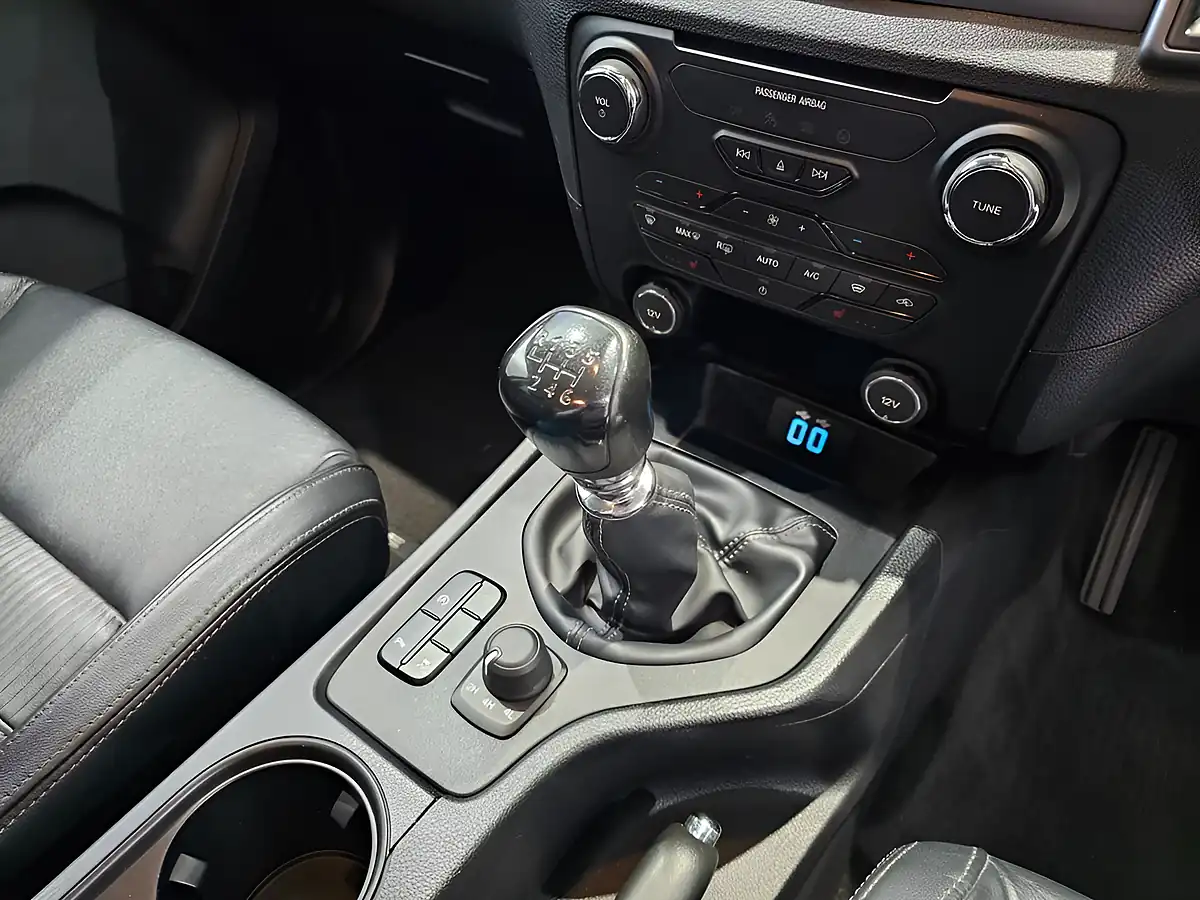 Used 2020 Ford Ranger Limited Black - Interior and Exterior details 12