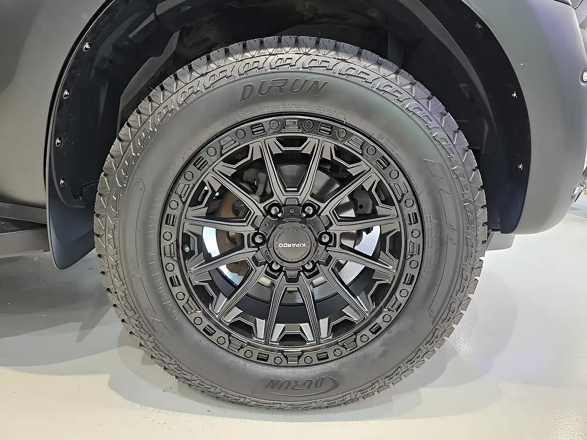 Used 2020 Ford Ranger Limited Black - Interior and Exterior details 8