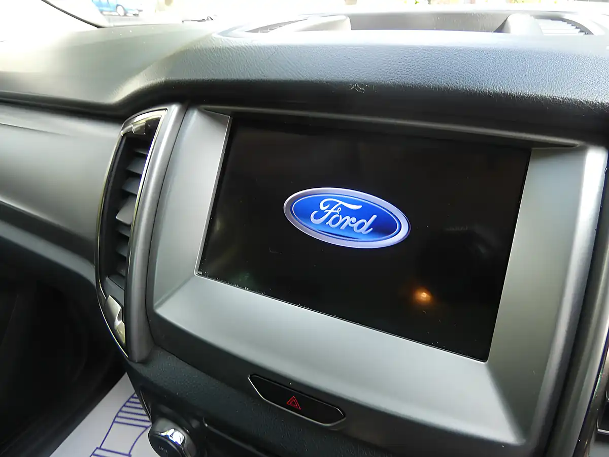 Used 2020 Ford Ranger Limited Silver - Interior and Exterior details 9