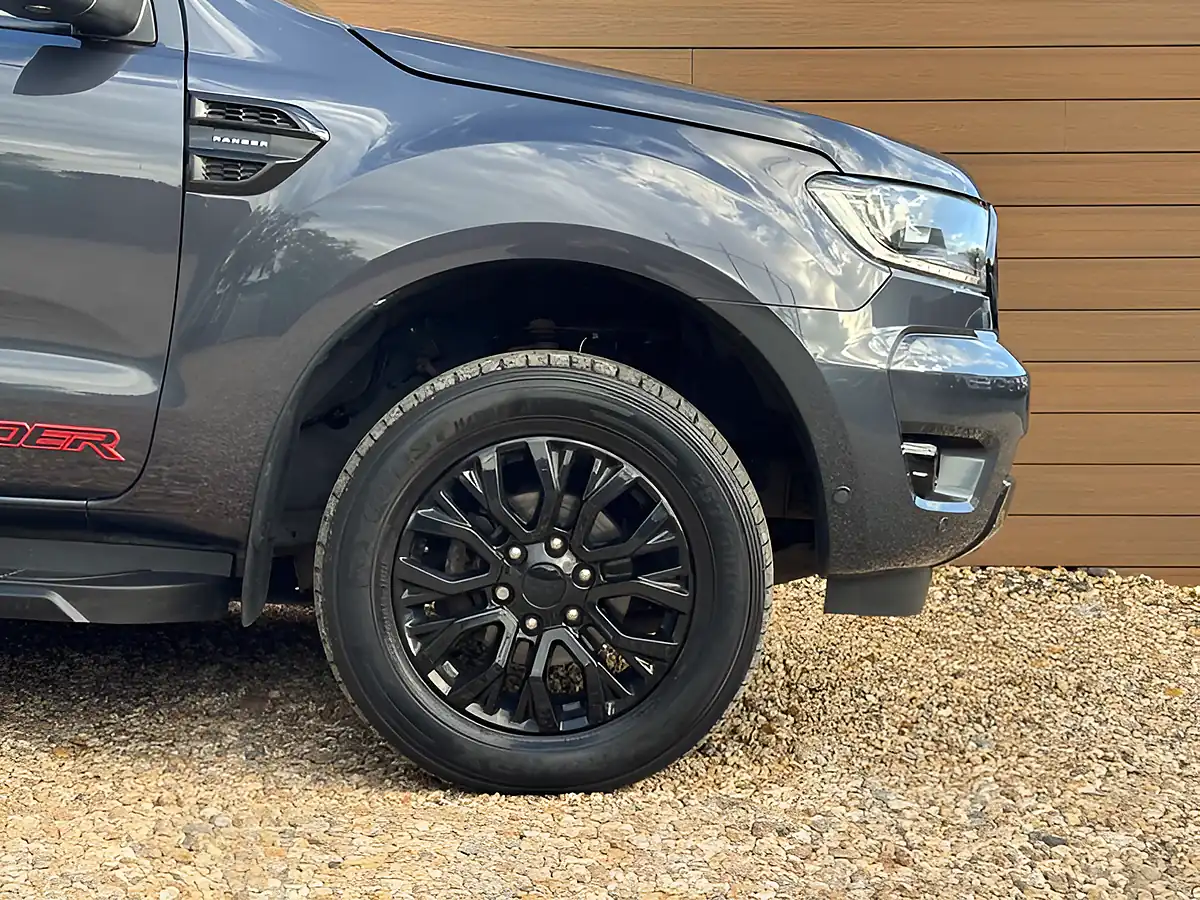 Used 2020 Ford Ranger Thunder Grey - Interior and Exterior details 10