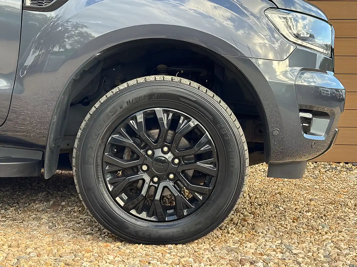 Used 2020 Ford Ranger Thunder Grey - Interior and Exterior details 12