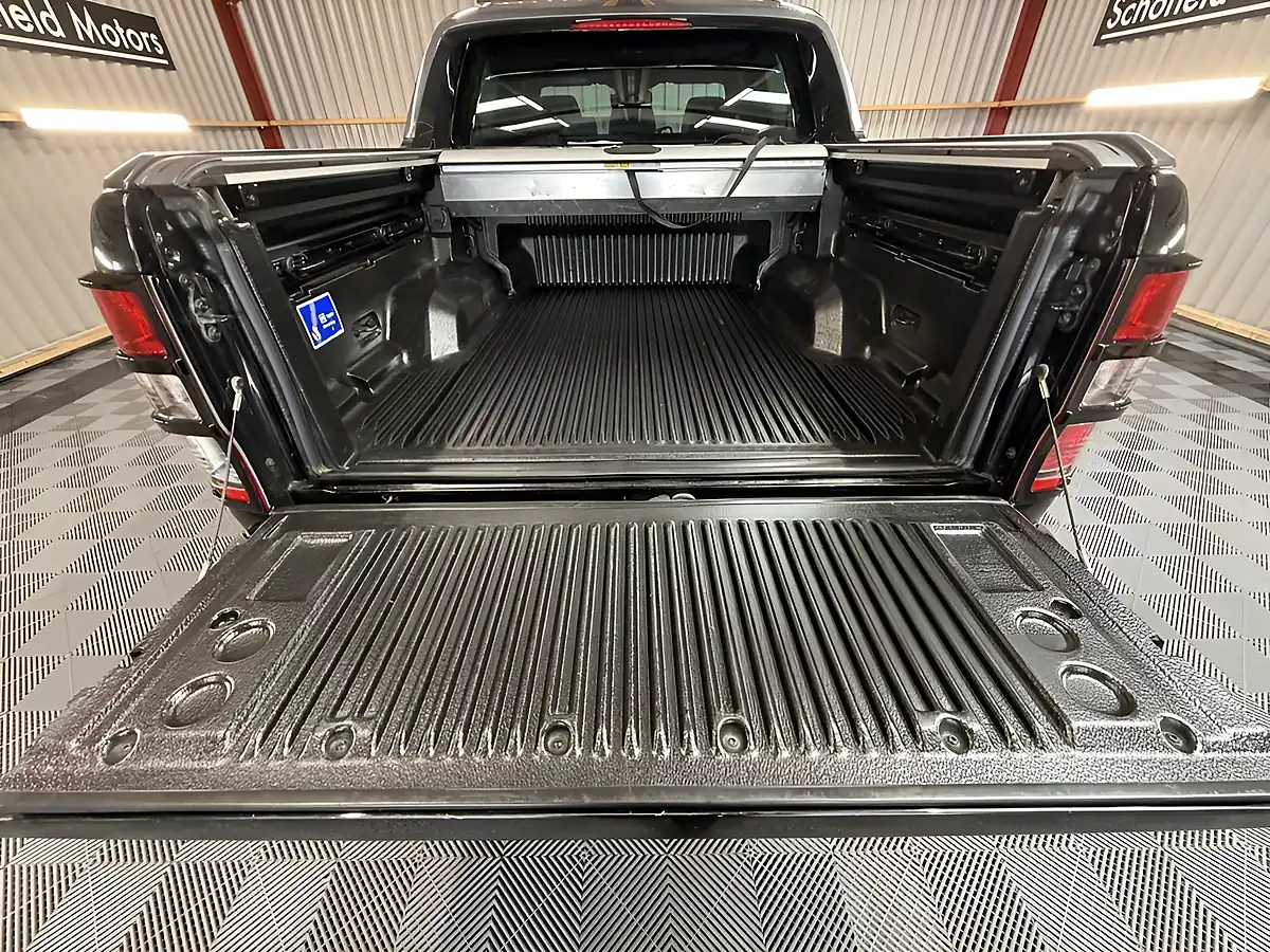 Used 2020 Ford Ranger Wildtrak Black - Interior and Exterior details 10