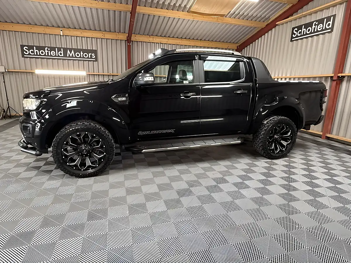 Used 2020 Ford Ranger Wildtrak Black - Interior and Exterior details 19
