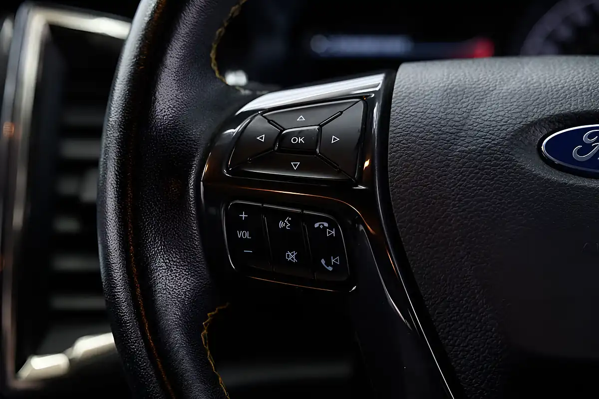 Used 2020 Ford Ranger Wildtrak Silver - Interior and Exterior details 18