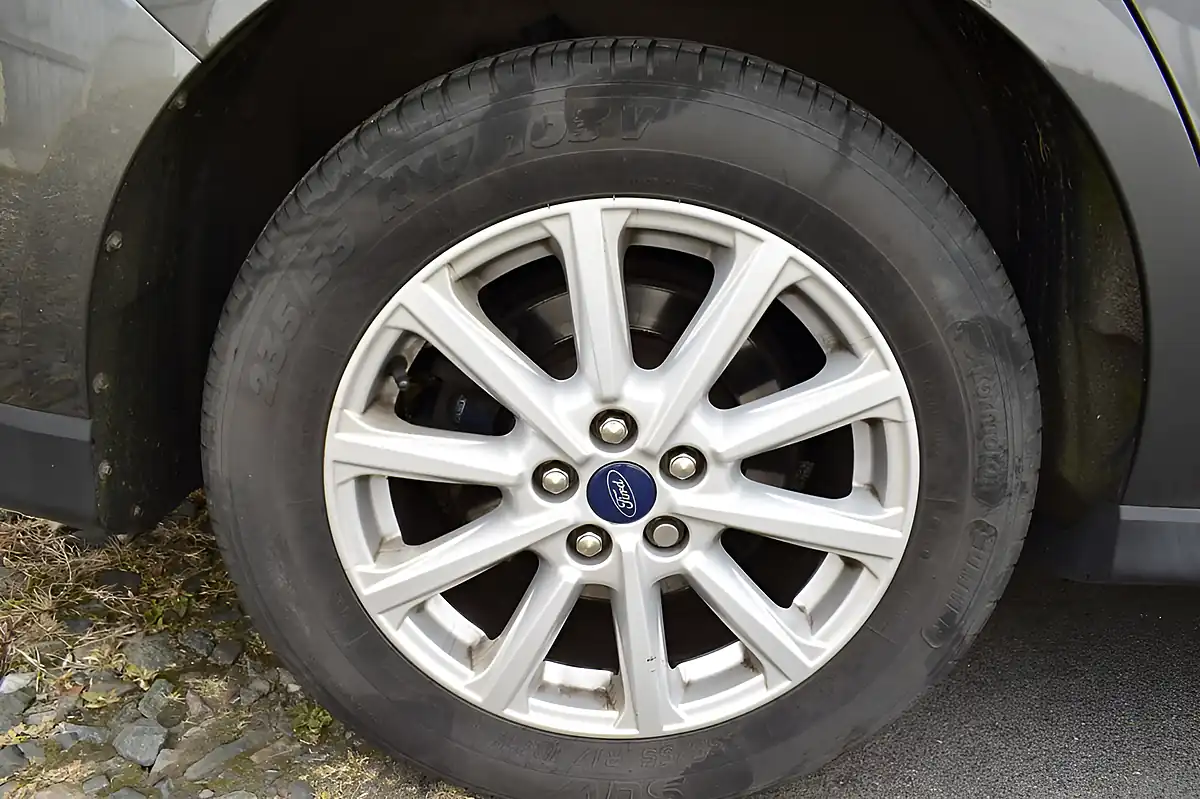 Used 2020 Ford S-Max Zetec Grey - Interior and Exterior details 5