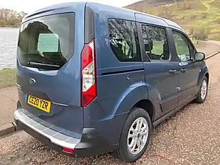 Used 2020 Ford Tourneo Connect Zetec Blue - Interior and Exterior details 3