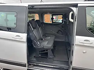 Used 2020 Ford Tourneo Custom Shuttle L2 Silver - Interior and Exterior details 13