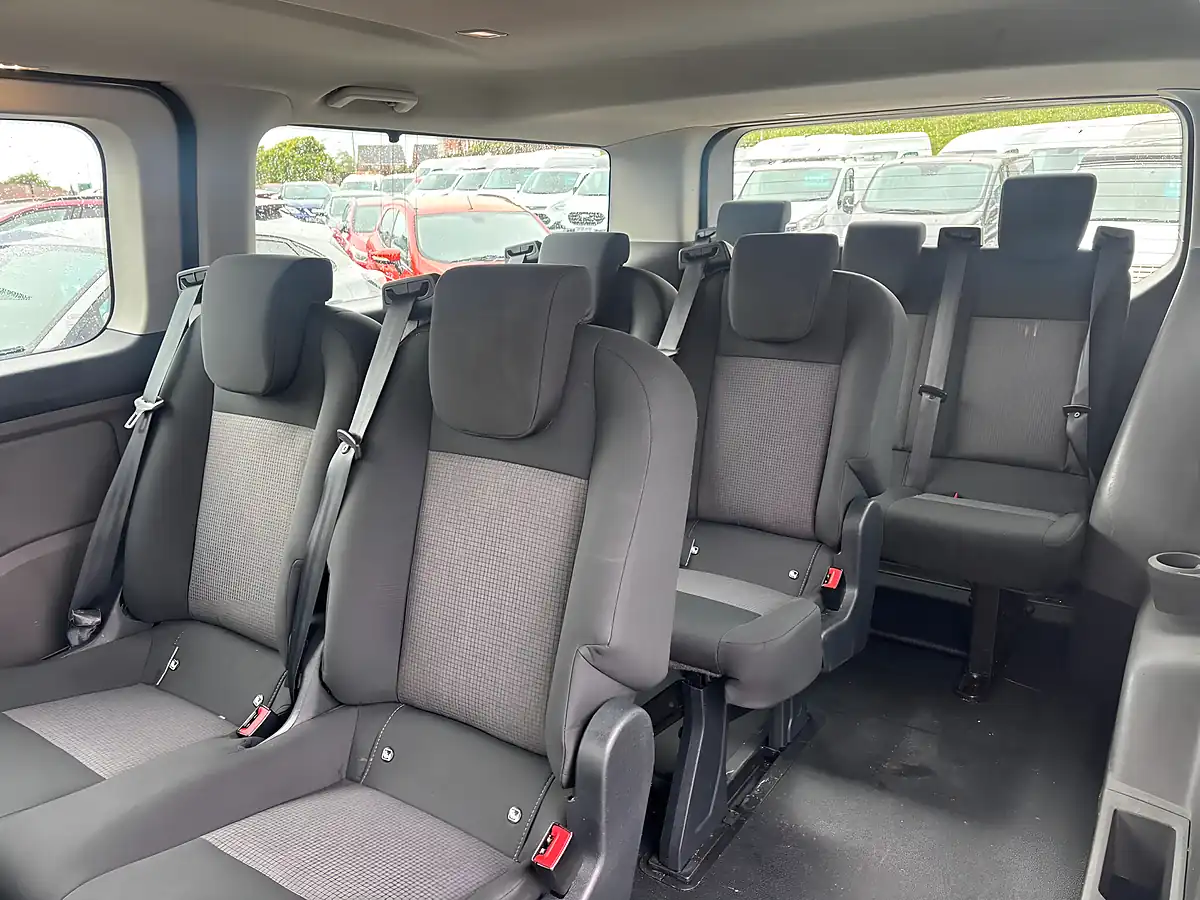 Used 2020 Ford Tourneo Custom Shuttle L2 Silver - Interior and Exterior details 14