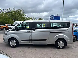 Used 2020 Ford Tourneo Custom Shuttle L2 Silver - Interior and Exterior details 6