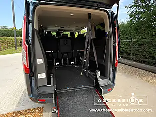 Used 2020 Ford Tourneo Custom Titanium Blue - Interior and Exterior details 5