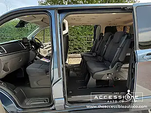 Used 2020 Ford Tourneo Custom Titanium Blue - Interior and Exterior details 9