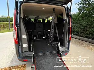 Used 2020 Ford Tourneo Custom Titanium Blue - Interior and Exterior details 5