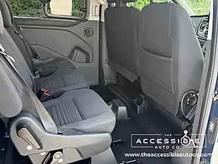 Used 2020 Ford Tourneo Custom Titanium Blue - Interior and Exterior details 8