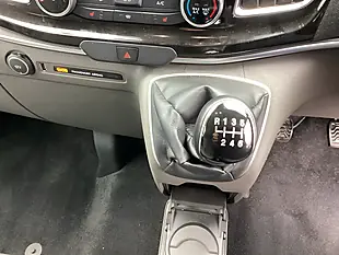 Used 2020 Ford Tourneo Custom Titanium Blue - Interior and Exterior details 12