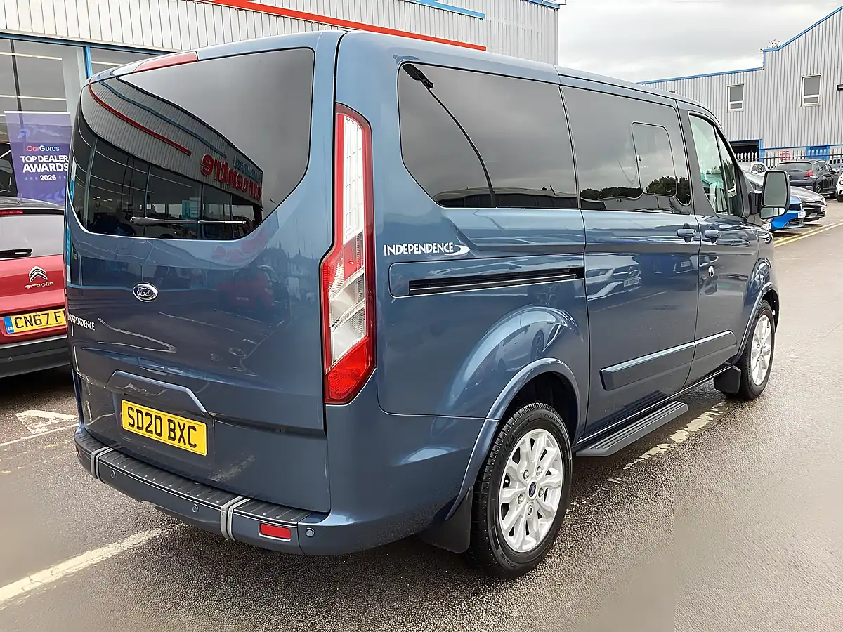Used 2020 Ford Tourneo Custom Titanium Blue - Interior and Exterior details 4