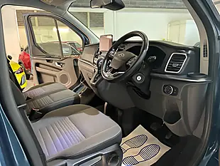 Used 2020 Ford Tourneo Custom Titanium Blue - Interior and Exterior details 11
