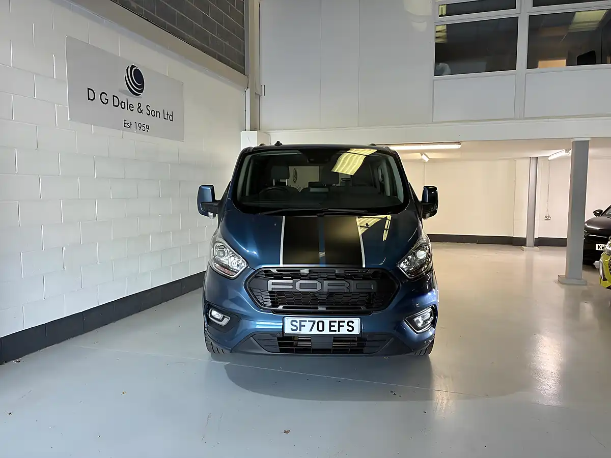Used 2020 Ford Tourneo Custom Titanium Blue - Interior and Exterior details 2