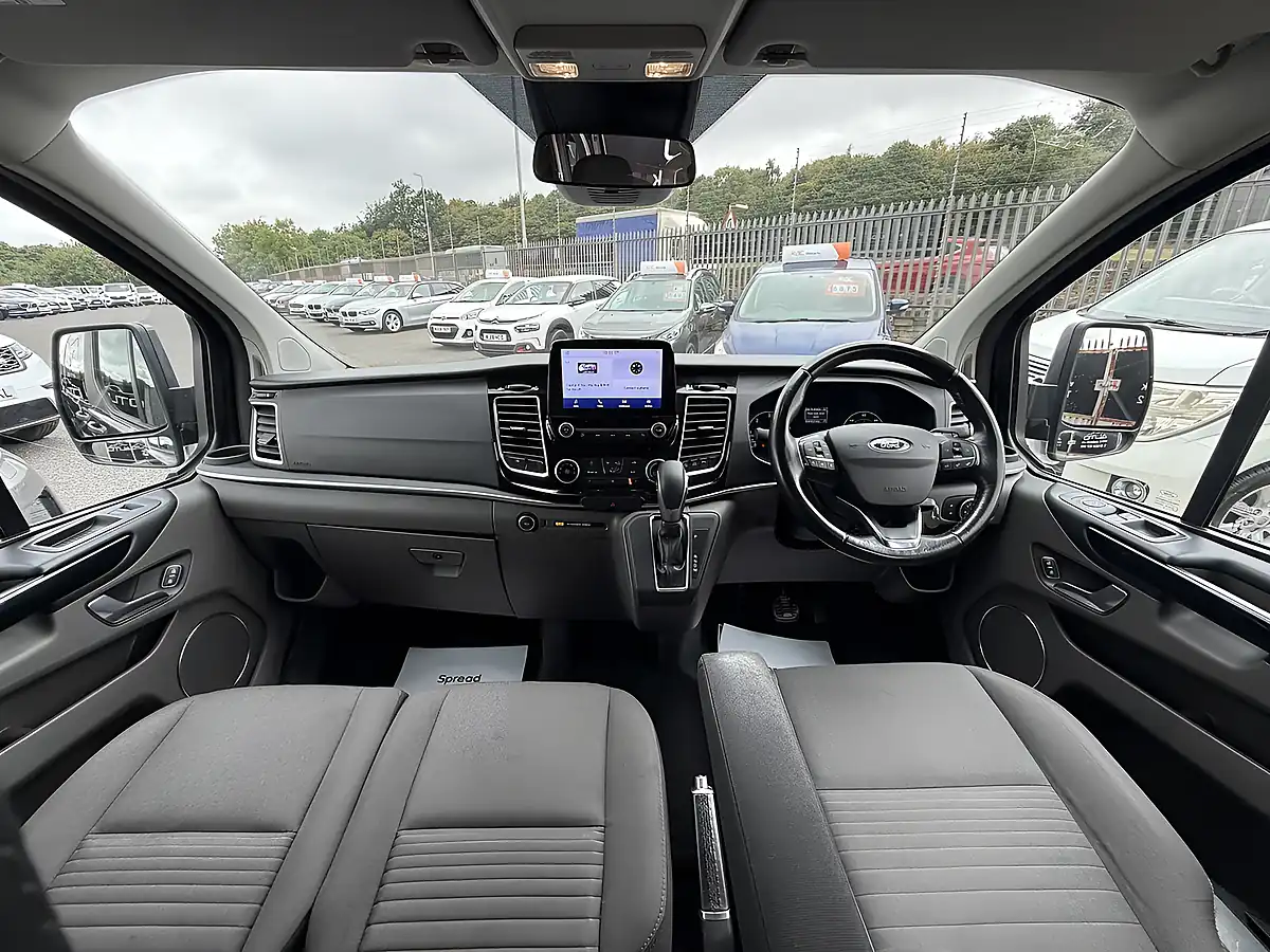 Used 2020 Ford Tourneo Custom Titanium Grey - Interior and Exterior details 17