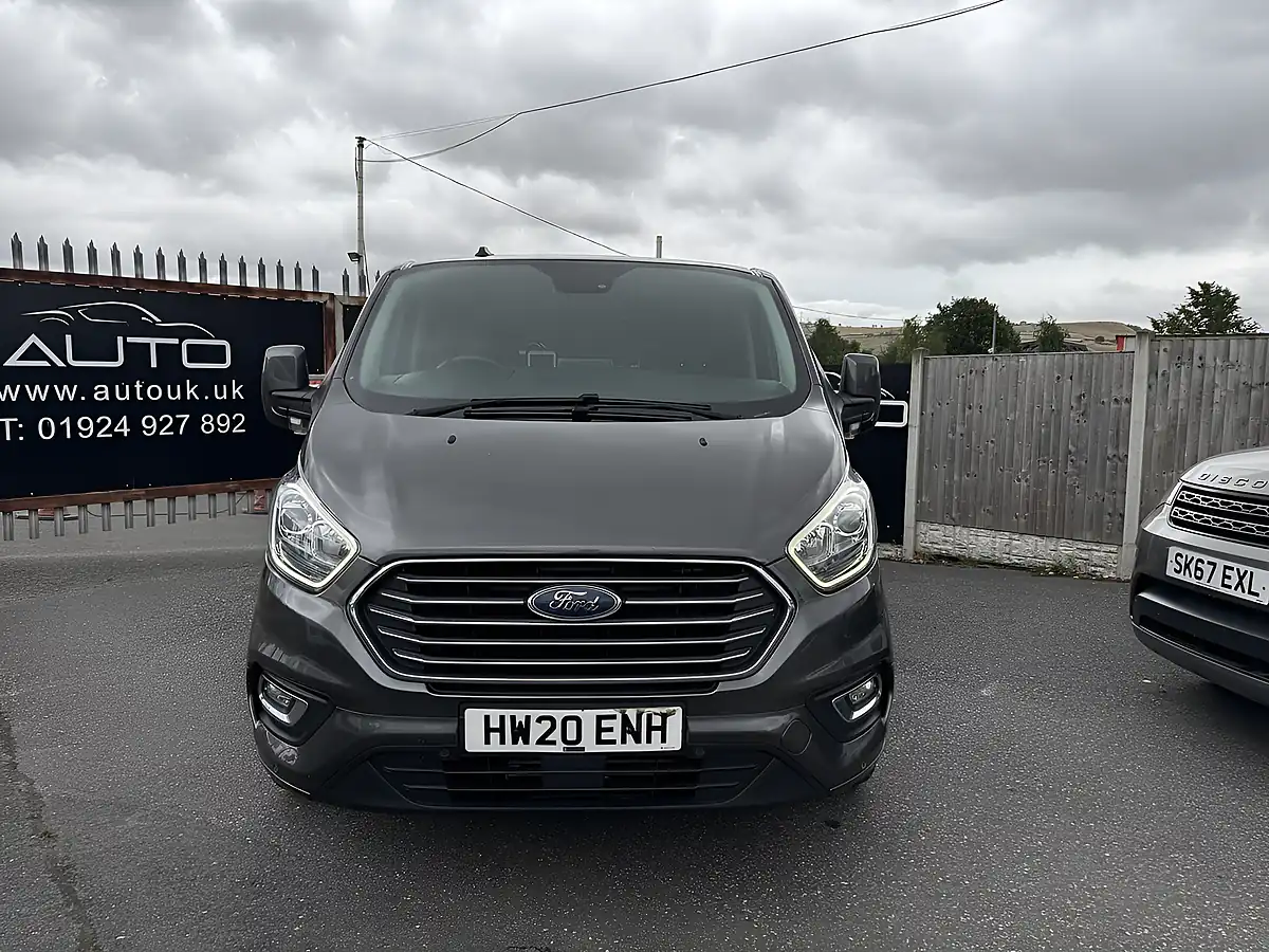 Used 2020 Ford Tourneo Custom Titanium Grey - Interior and Exterior details 2
