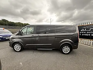 Used 2020 Ford Tourneo Custom Titanium Grey - Interior and Exterior details 6