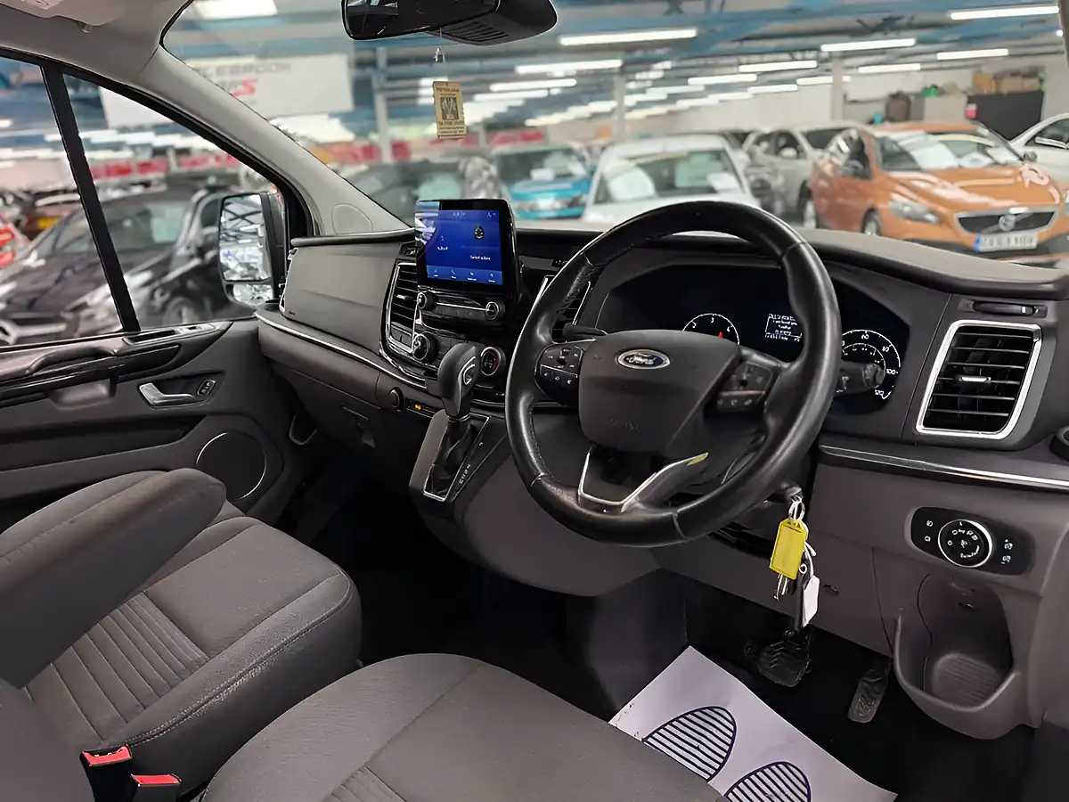Used 2020 Ford Tourneo Custom Titanium Grey - Interior and Exterior details 3