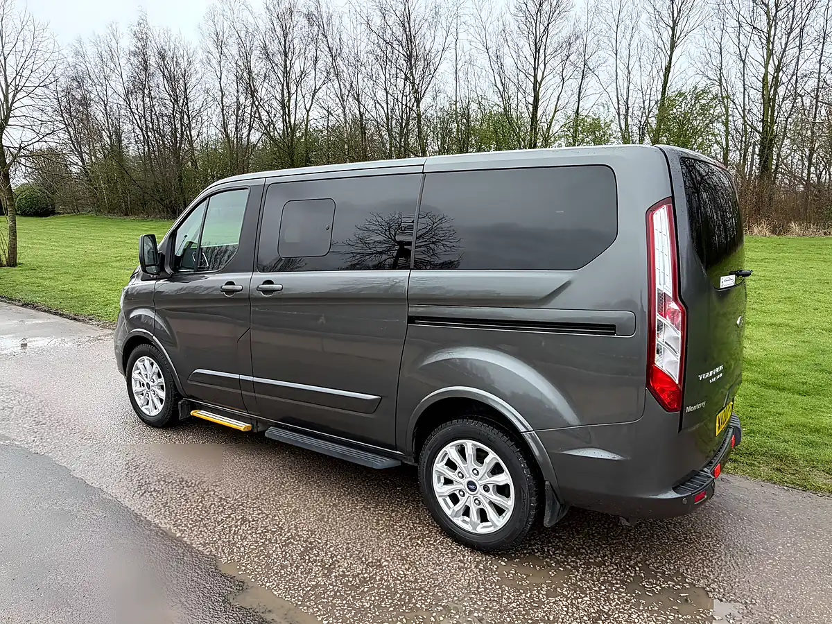 Used 2020 Ford Tourneo Custom Titanium Grey - Interior and Exterior details 5